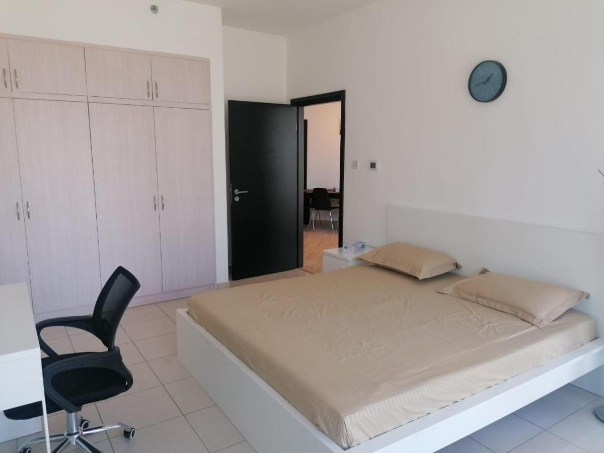 La Riviera Apartment Dubai Exterior photo