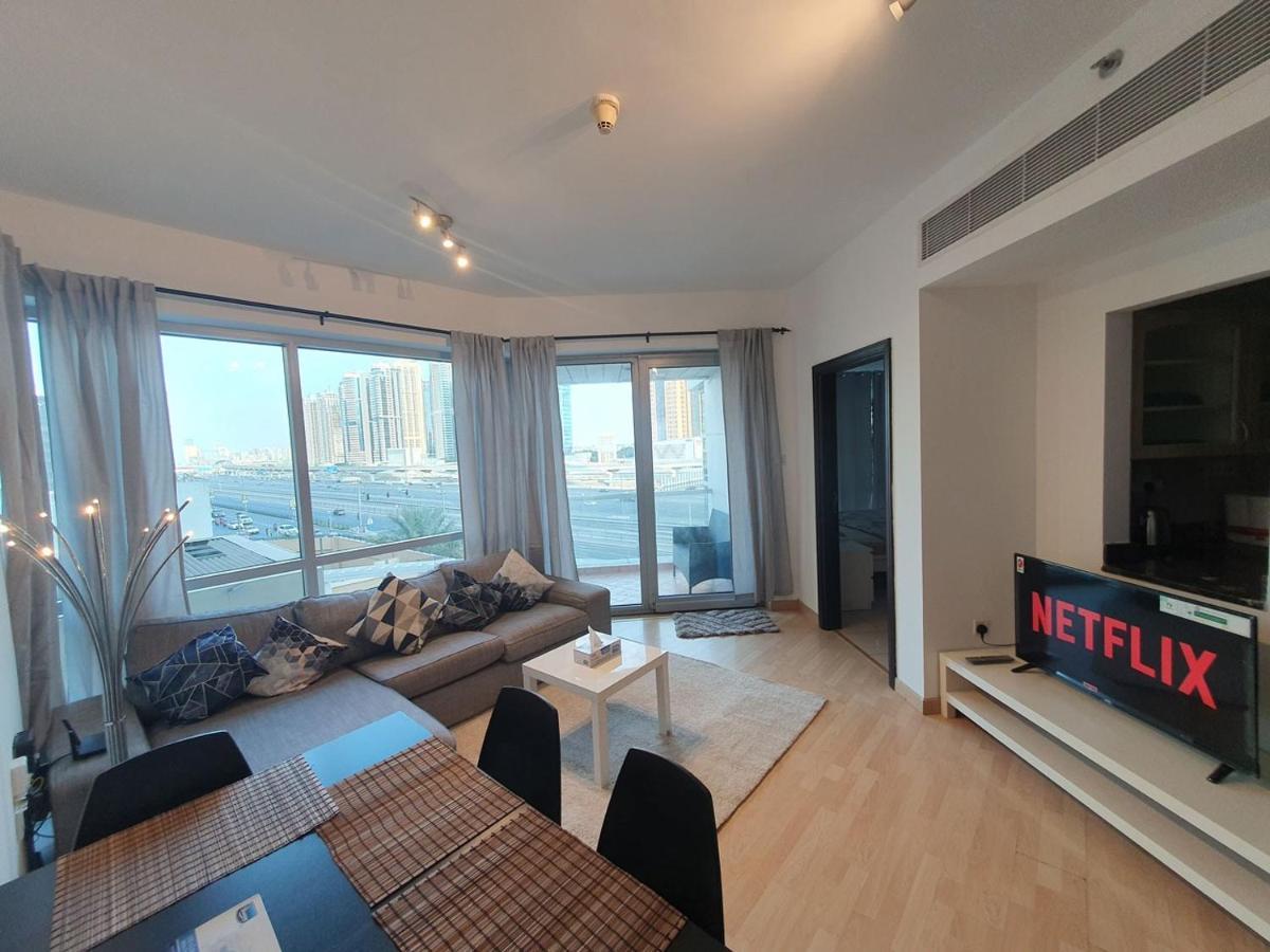 La Riviera Apartment Dubai Exterior photo